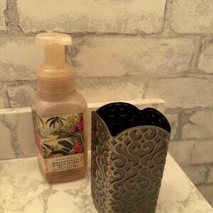 BBW Liquid Soap Holder